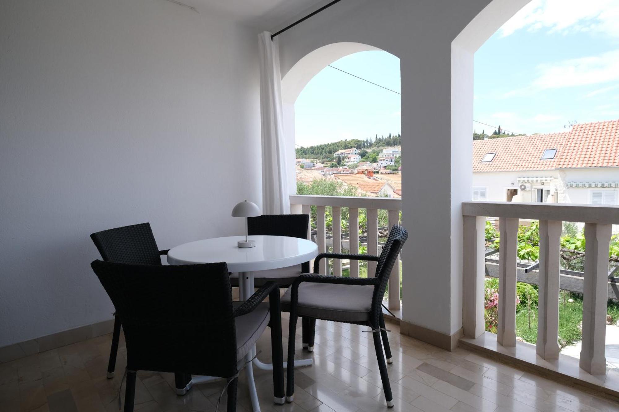 Ivana Apartment *