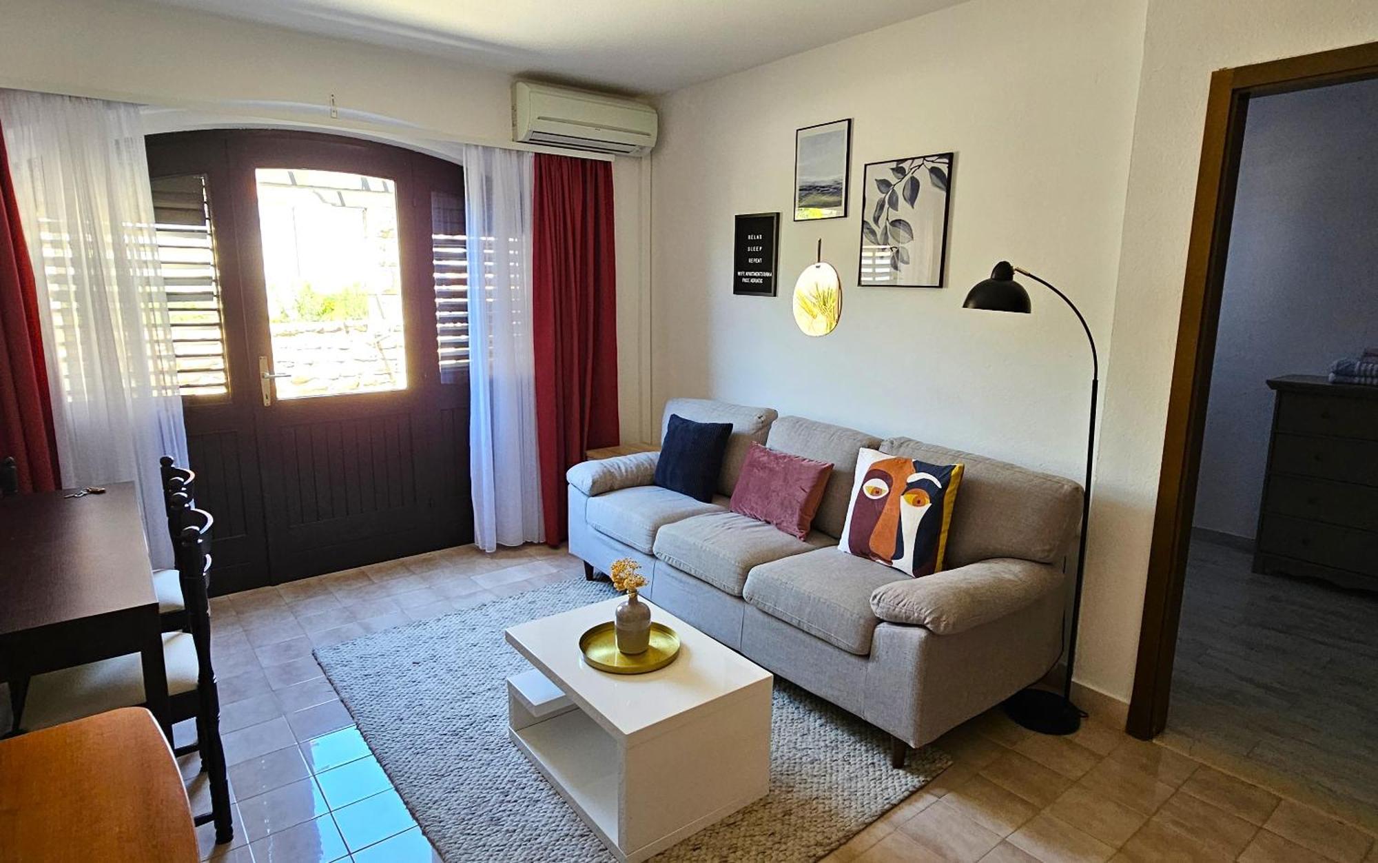 Ivana Apartment *